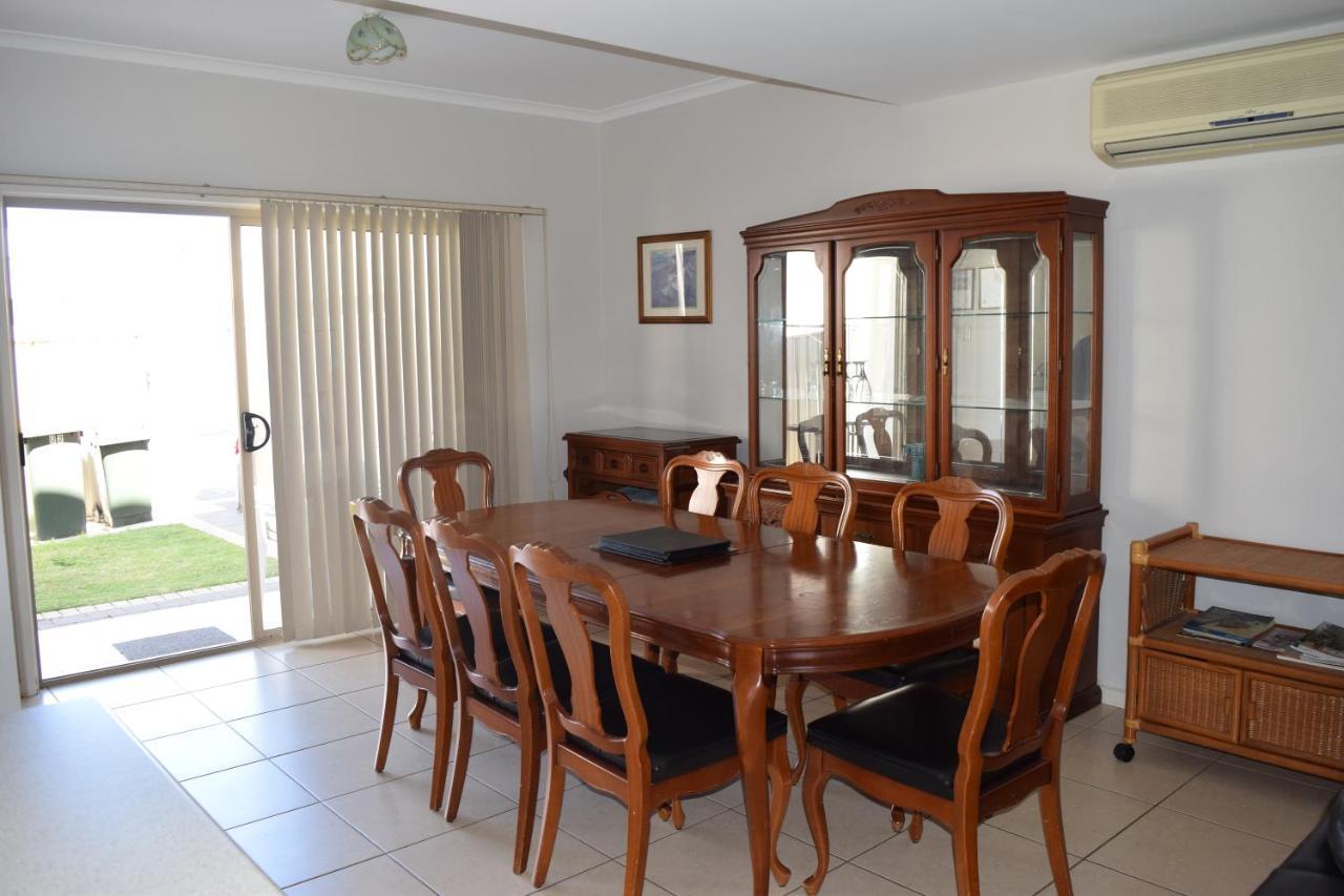Christies Seahorse Holiday Townhouses Port Noarlunga Esterno foto
